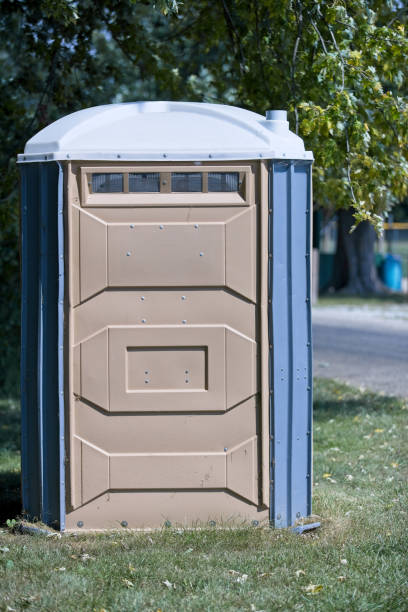 Porta potty delivery and setup in Greenfield, CA